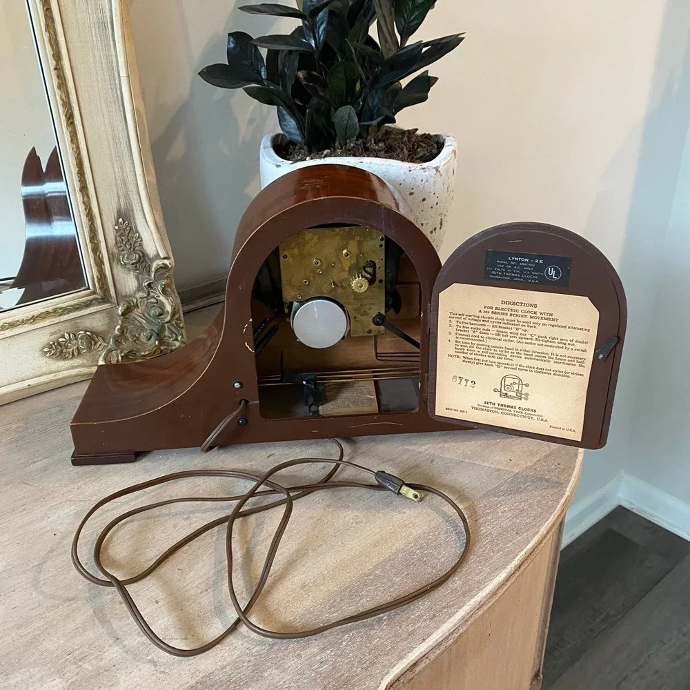 Vintage Seth Thomas Lynton Electric Mantle Clock